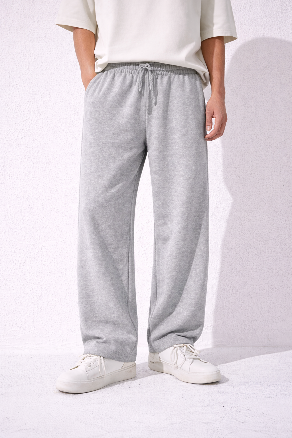 MADE WEAR ESSENTIAL TROUSER - GREY